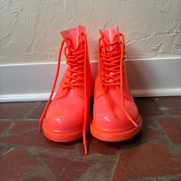 Qupid Neon Pink Doc Martin Style RainBoots Size 7 - Picture 4 of 9